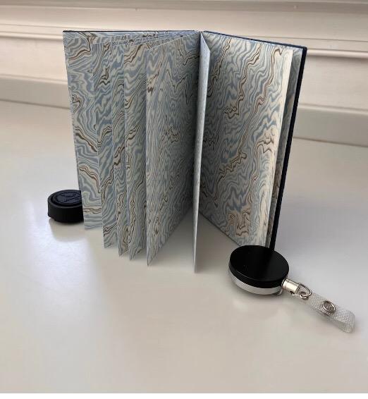Drum Leaf Binding and its Precedents - Center for Book Arts